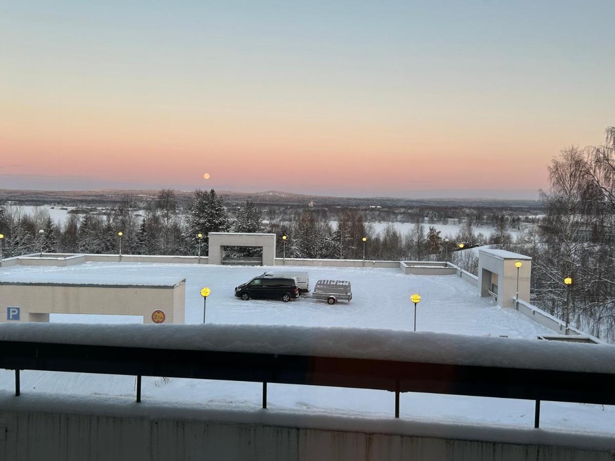 Keskustan Tilava Kaksio Lejlighed Rovaniemi Eksteriør billede